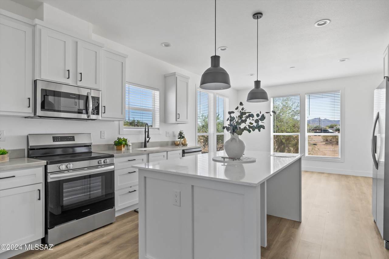 12490 Picture Rocks Road - Photo 1