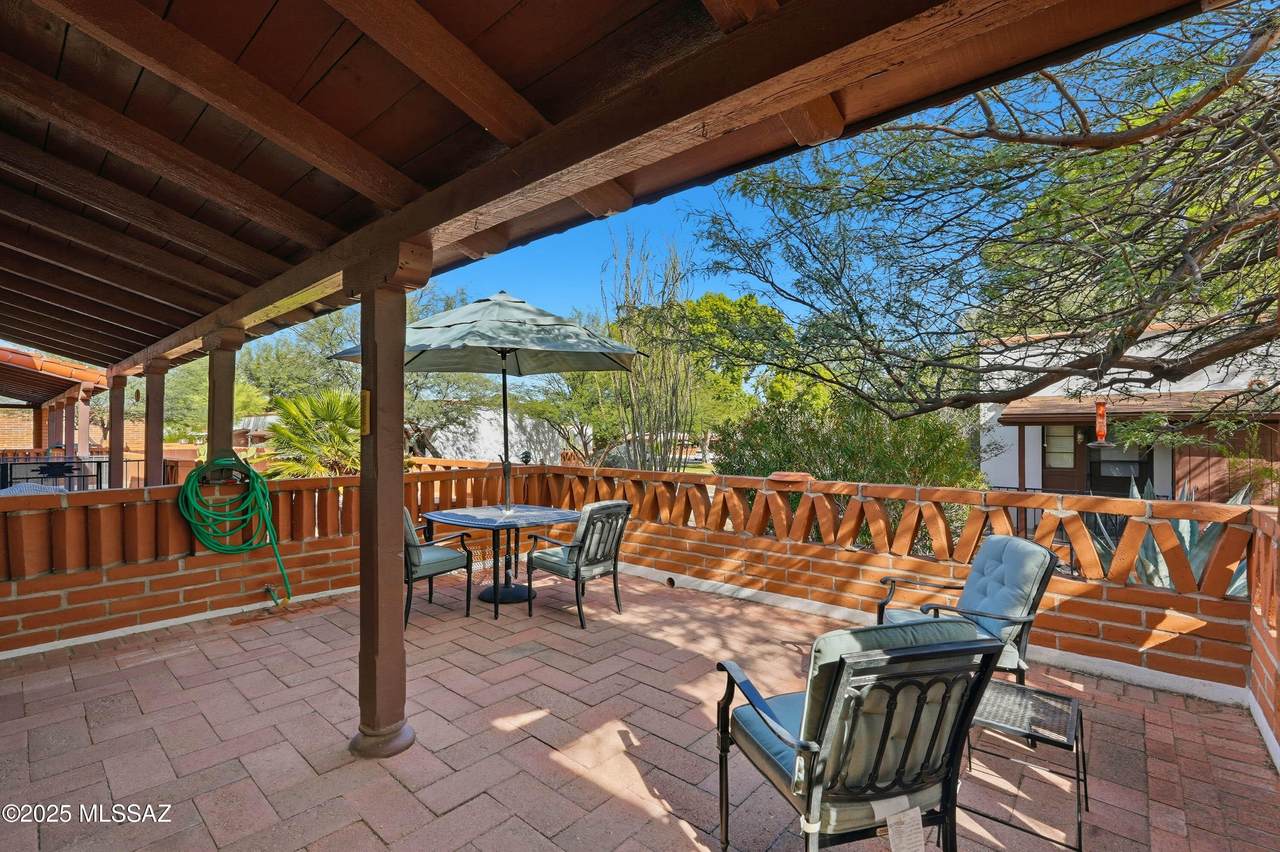 246 Paseo Pena - Photo 1