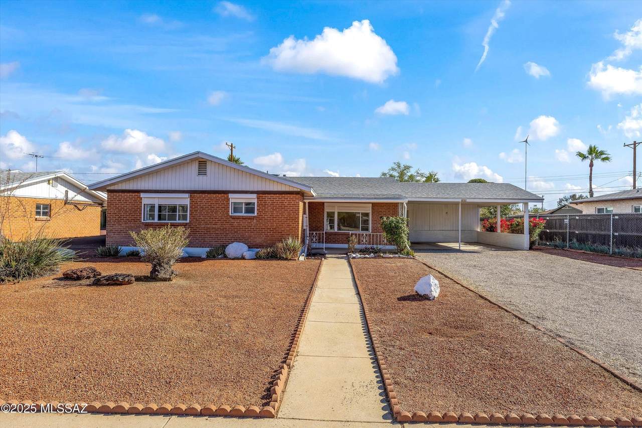 1232 Swan Road - Photo 1