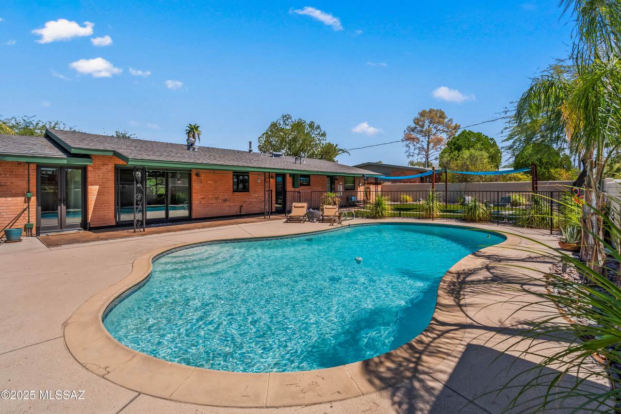 5926 Baker Street - Photo 1