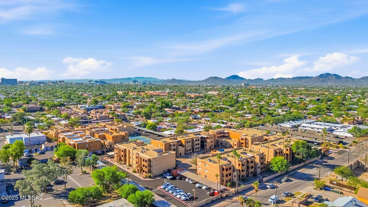 1810 Blacklidge Drive - Photo 1