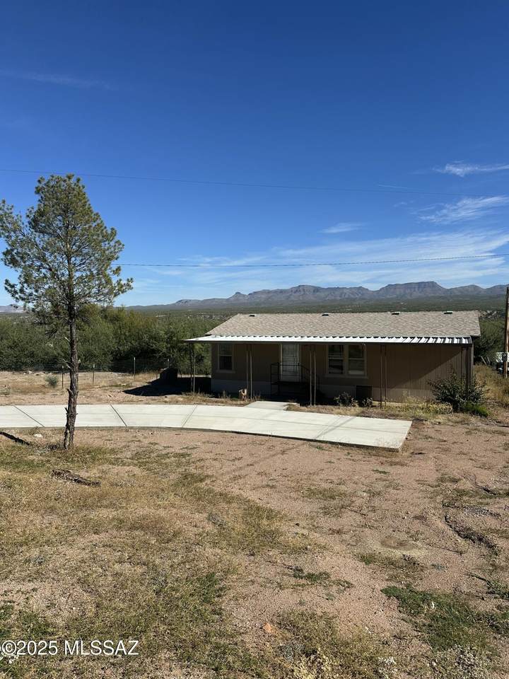 201 Catalina Avenue - Photo 1