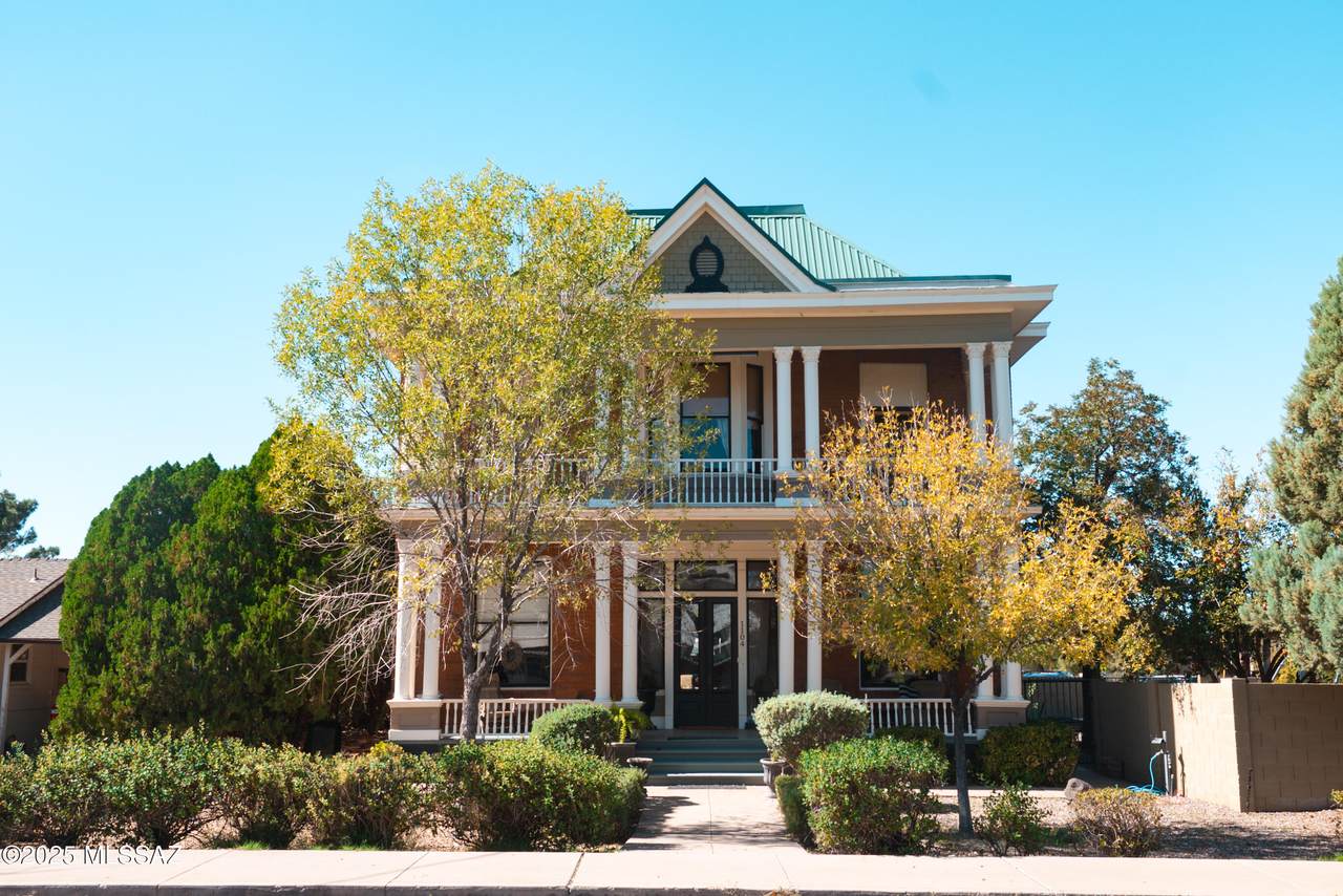 1104 Central Avenue - Photo 1