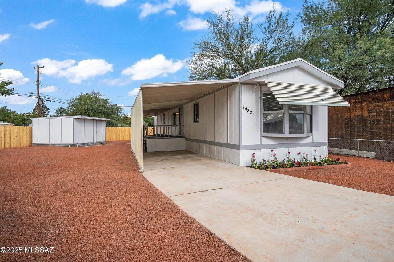 1432 Buena Tierra Place - Photo 1