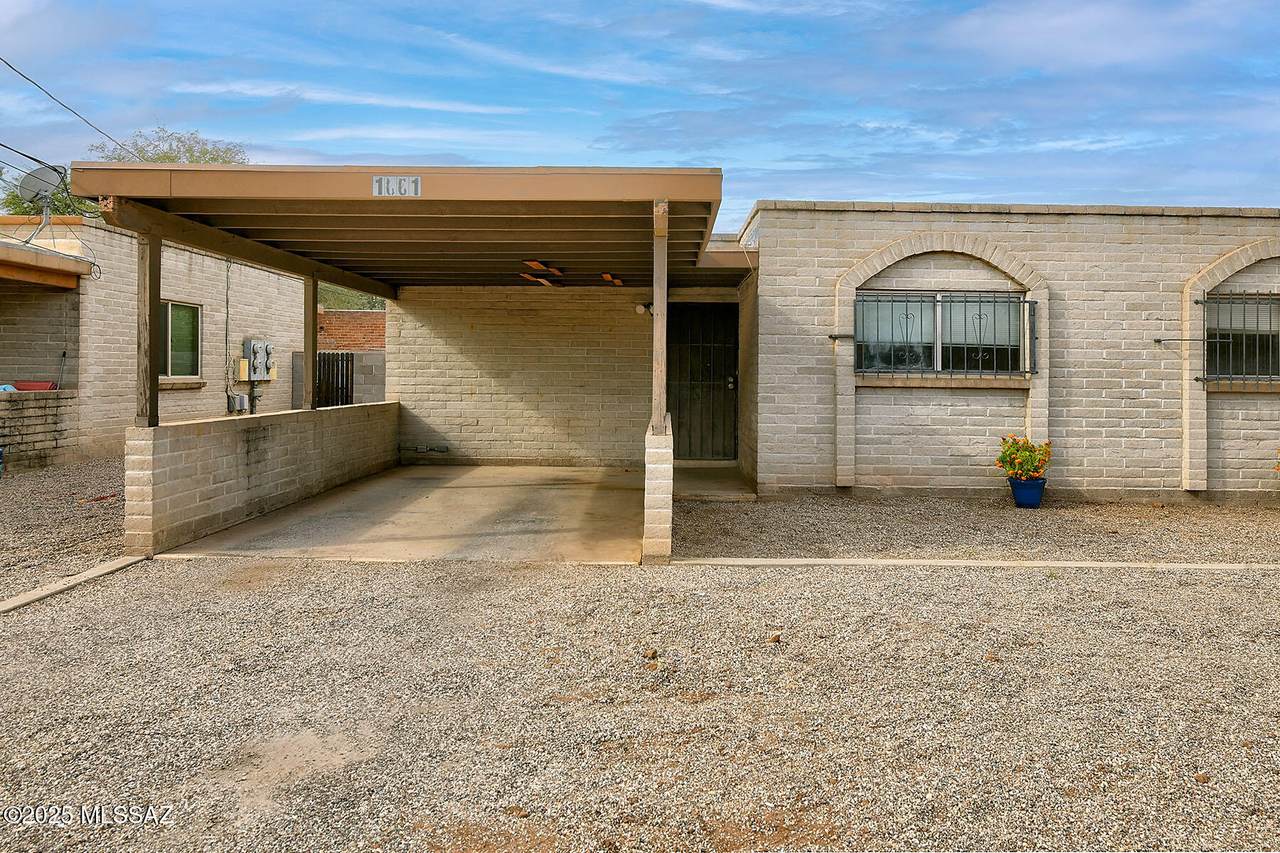 1661&1663 Catalina Avenue - Photo 1