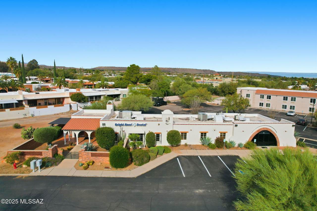 86 Esperanza Boulevard - Photo 1