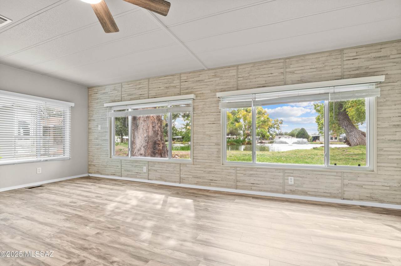 4550 Flowing Wells - Photo 1