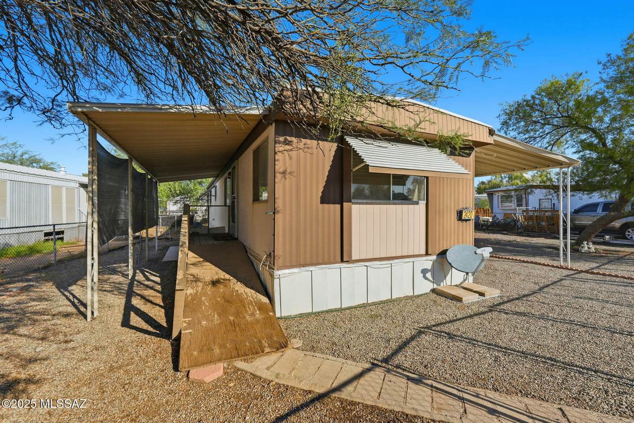 2420 Calle Comodo - Photo 1