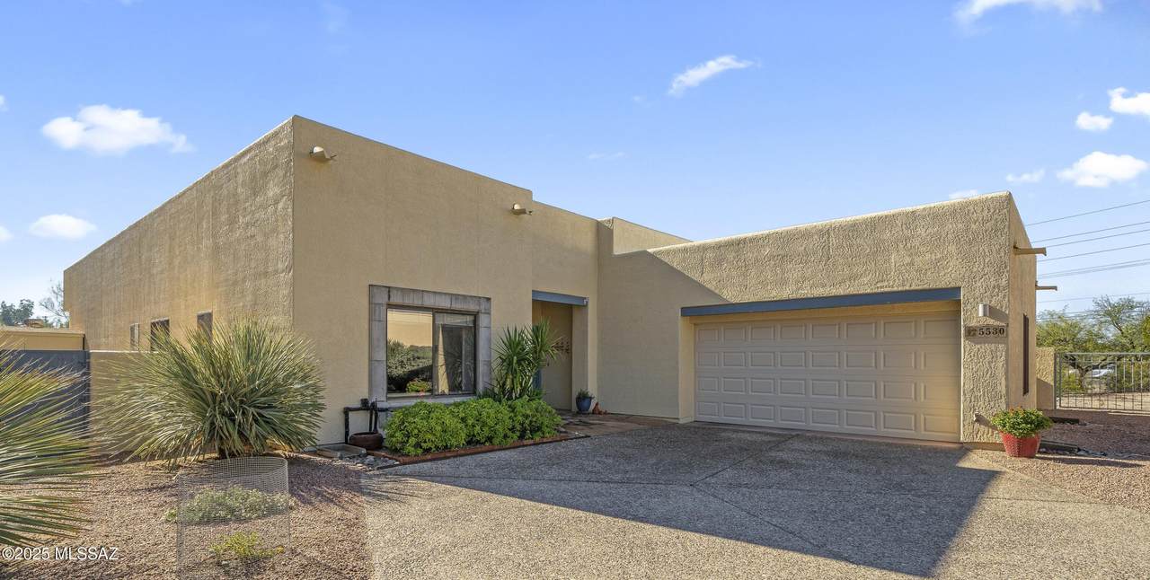 5530 Miles Circle - Photo 1