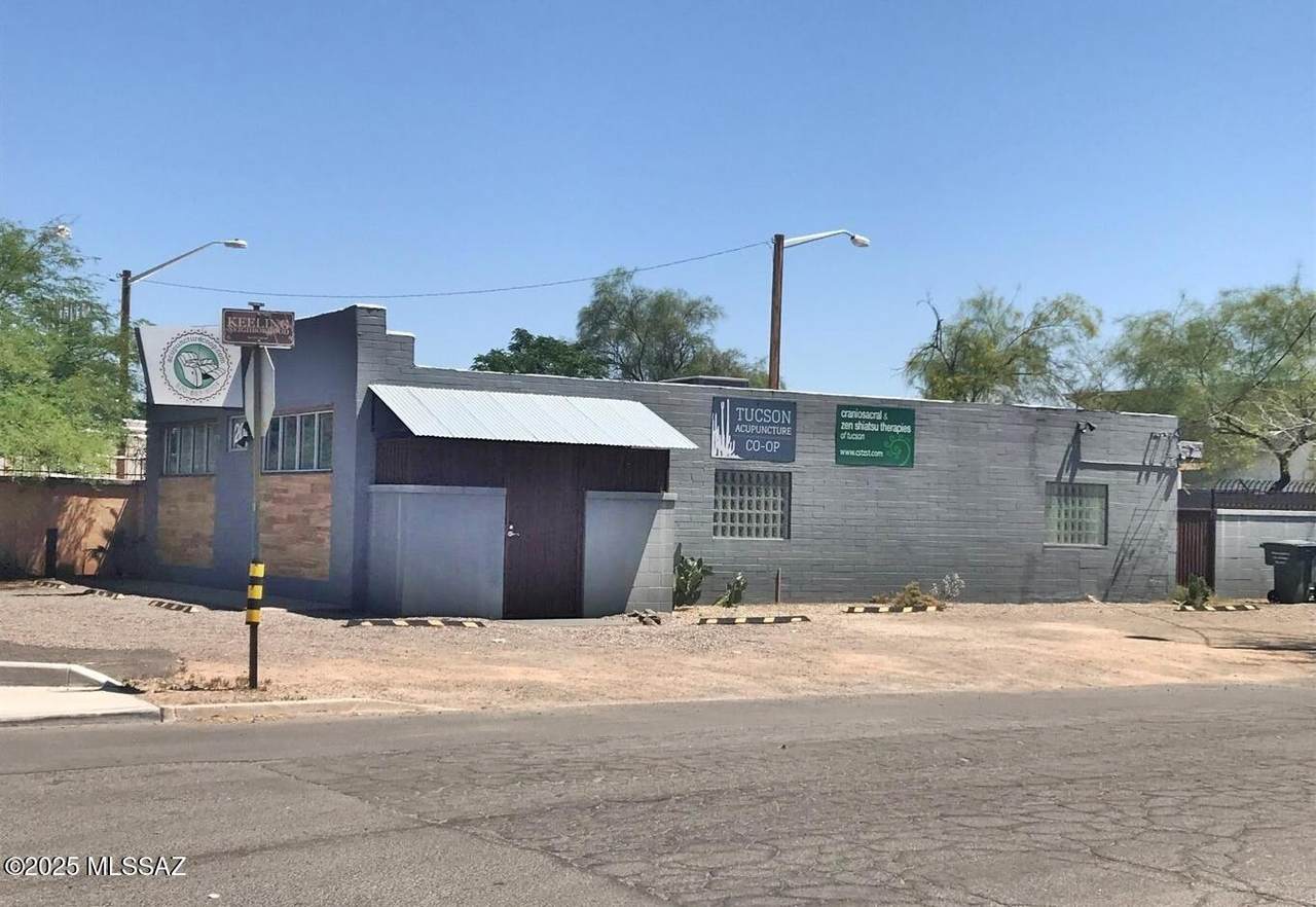 204 Fort Lowell Road - Photo 1