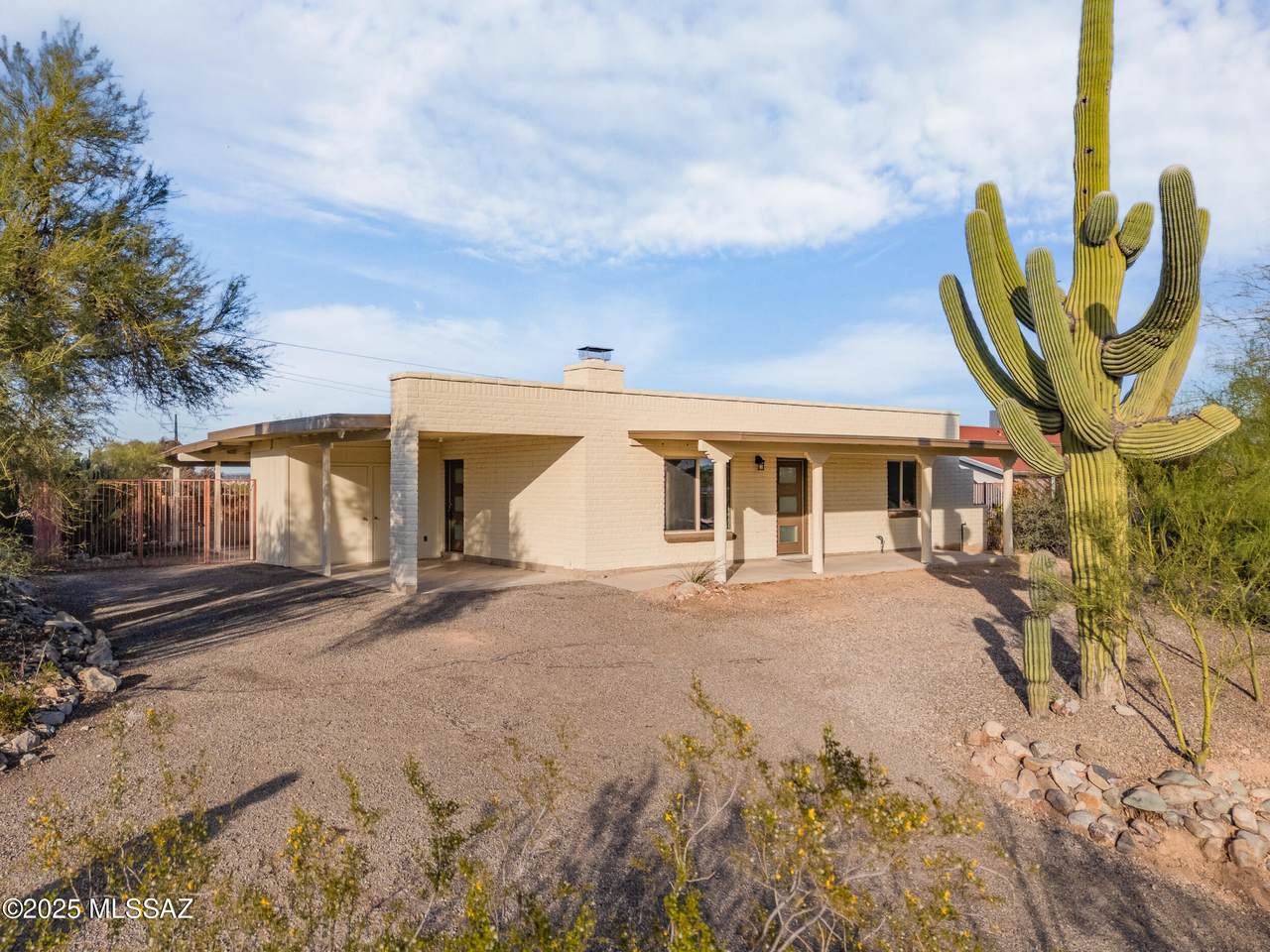 2160 Ironwood Ridge Drive - Photo 1