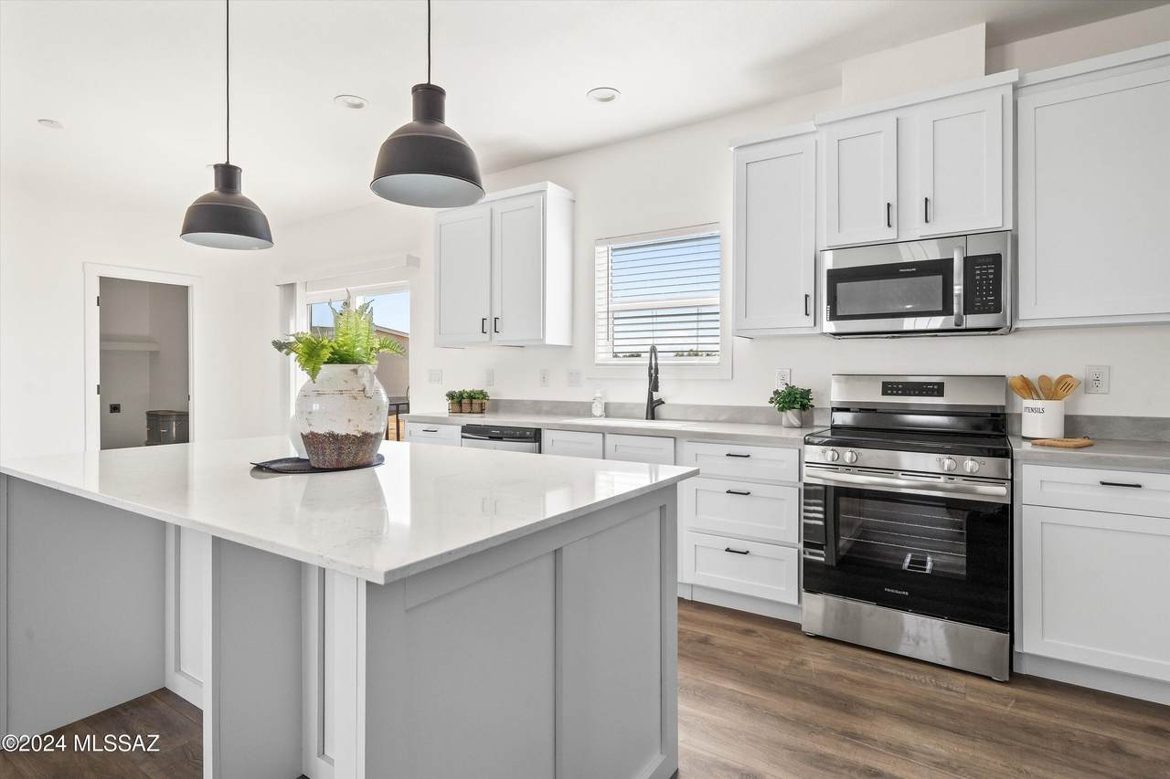 12486 Picture Rocks Road - Photo 1