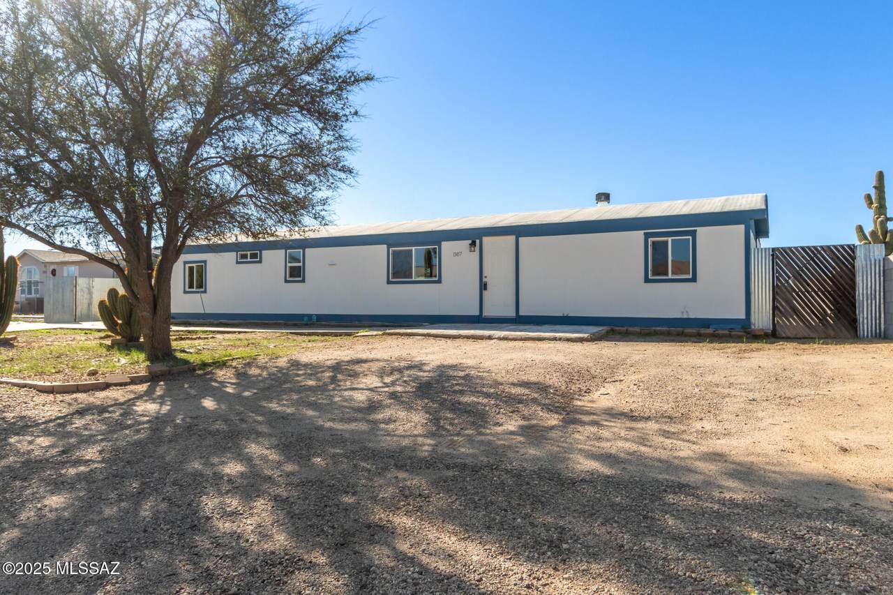 13457 Warfield Circle - Photo 1