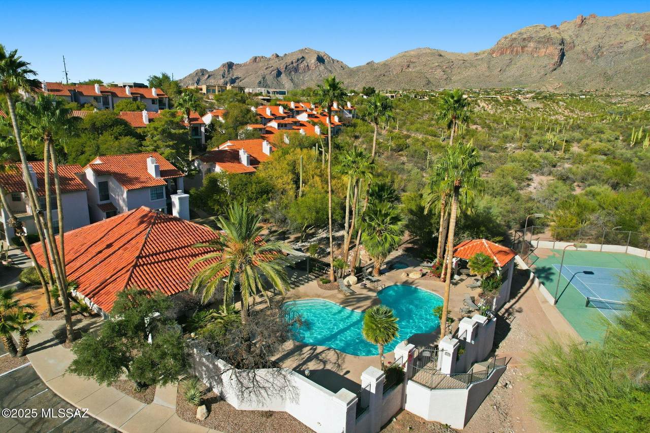 6414 Tierra De Las Catalinas - Photo 1