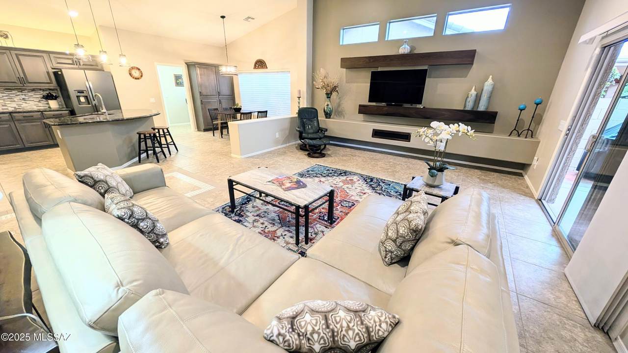 62870 Amberwood Drive - Photo 1