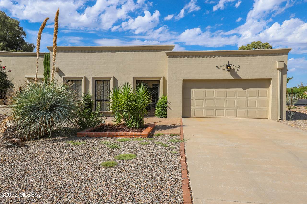 2791 Casas Circle - Photo 1
