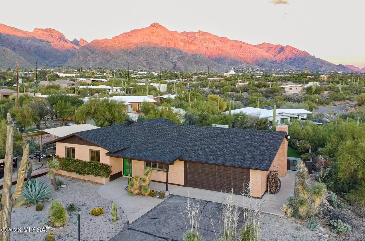 815 Via Lucitas - Photo 1