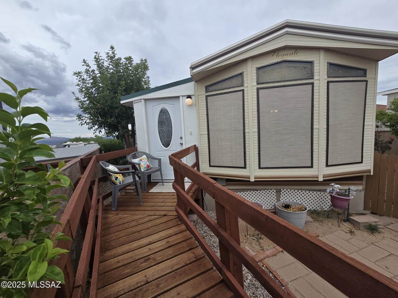 1915 Casa Del Rio - Photo 1