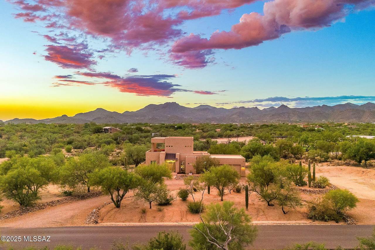 1960 Moore Road - Photo 1