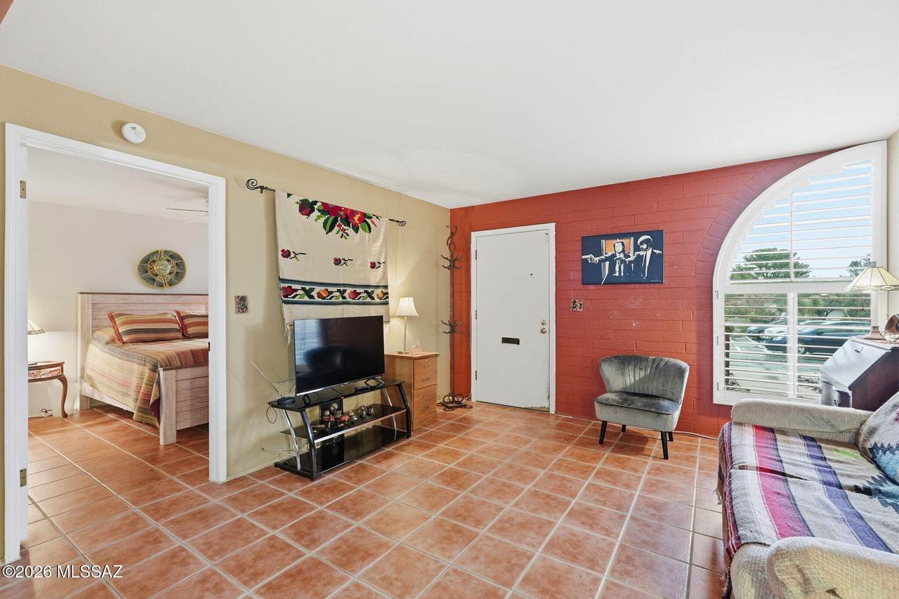 386 La Canada Drive - Photo 1