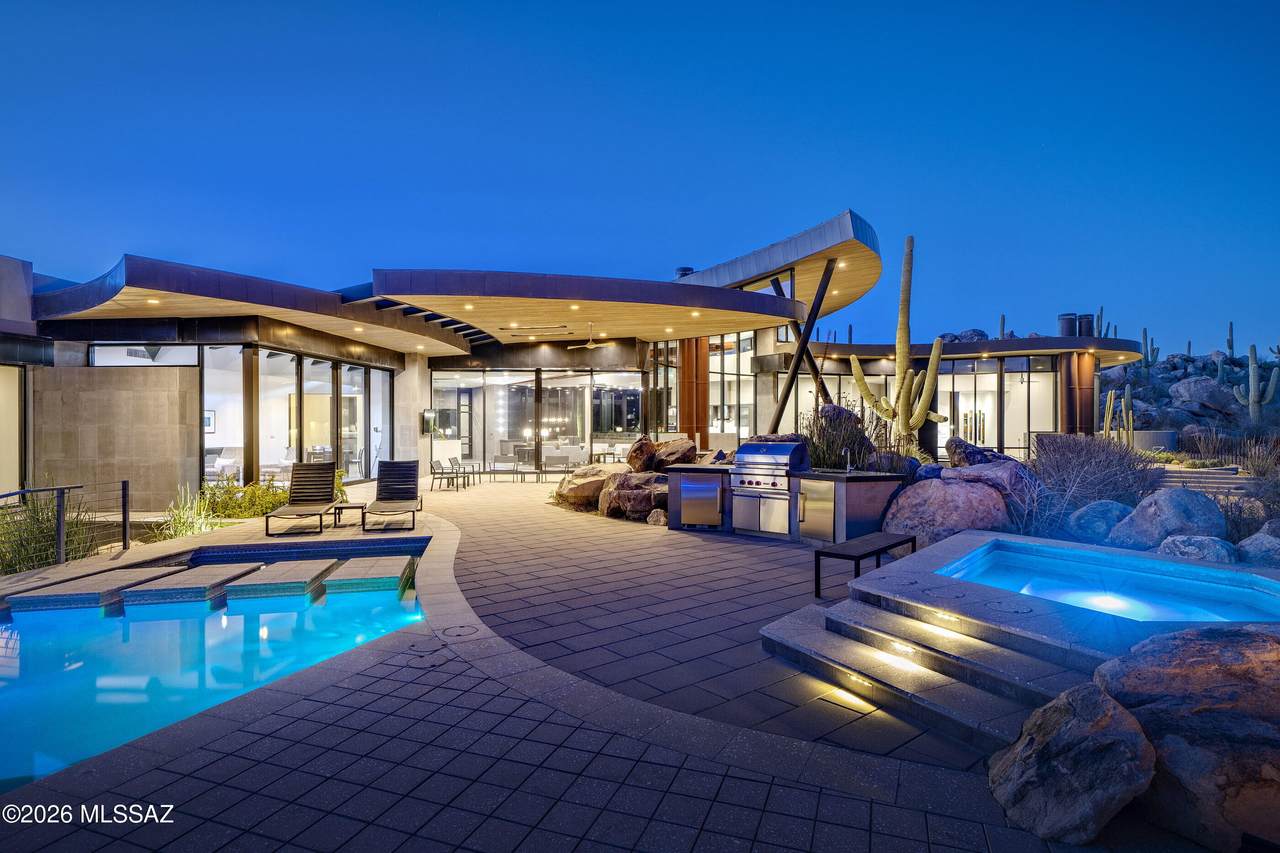 1470 Tortolita Mountain Circle - Photo 1