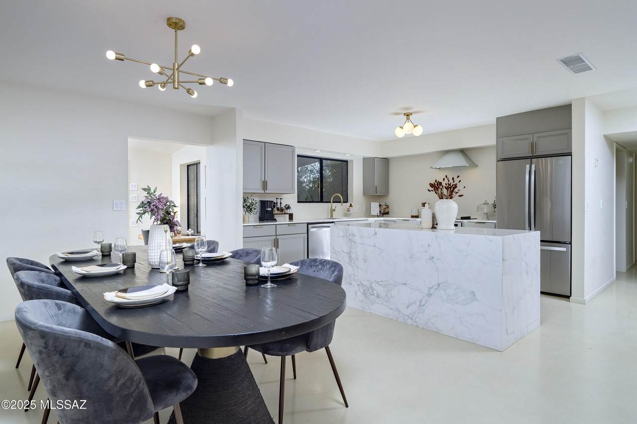 1005 Emerine Drive - Photo 1