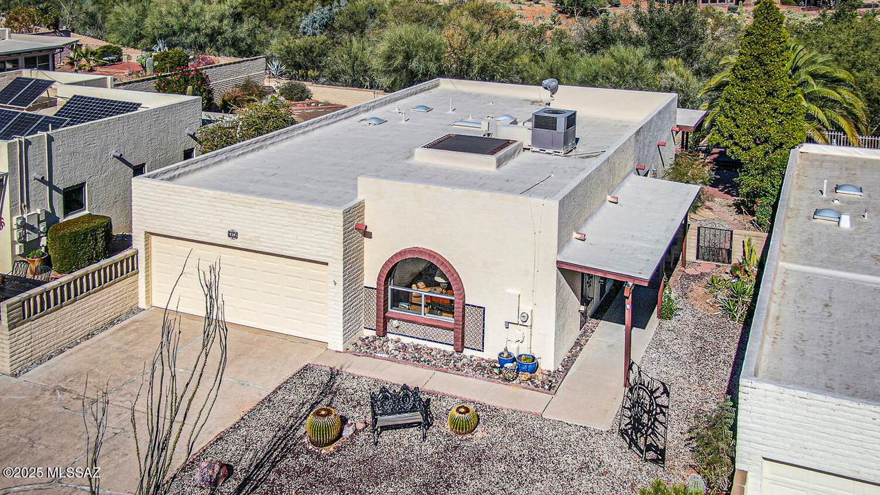 920 Camino Sagasta - Photo 1