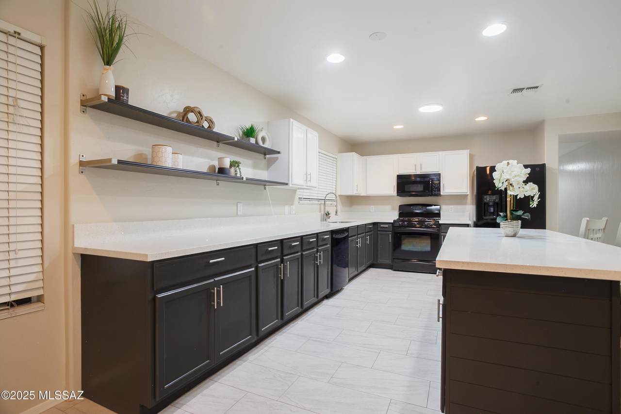 9267 Red Diamond Avenue - Photo 1