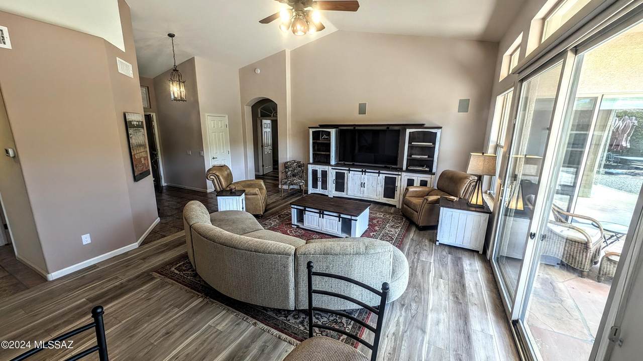 https://bt-photos.global.ssl.fastly.net/tucson/1280_boomver_1_22601536-2.jpg