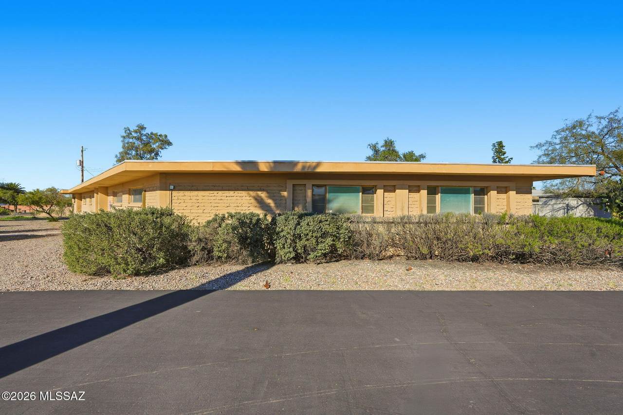 1031 Magnolia Avenue - Photo 1