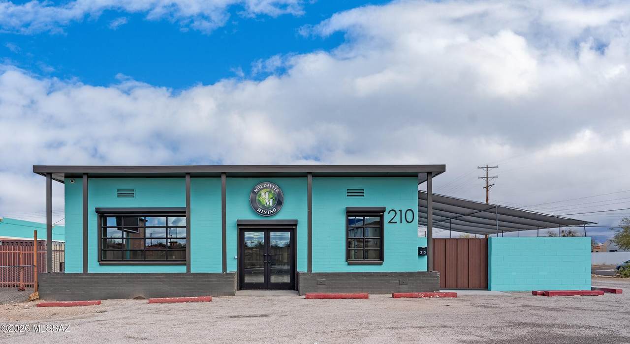 210 Drachman Street - Photo 1