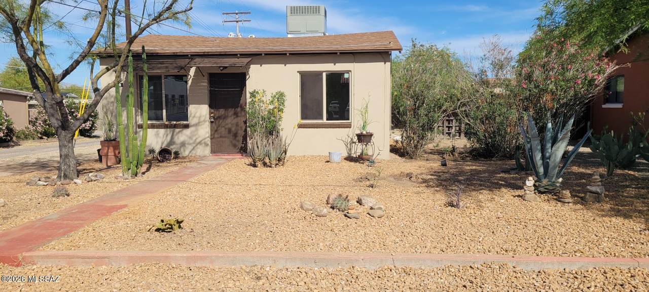 1032 Catalina Avenue - Photo 1