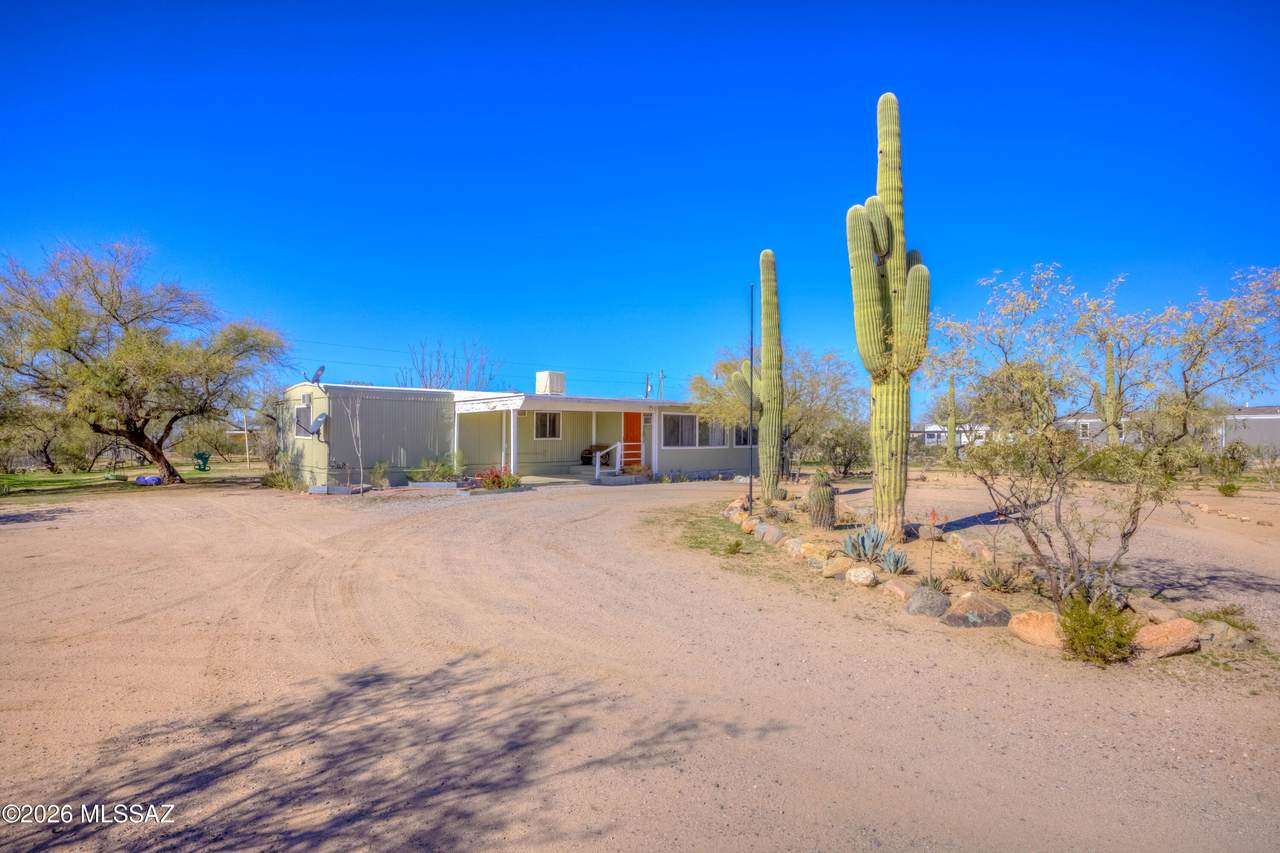 6421 Bernice Place - Photo 1