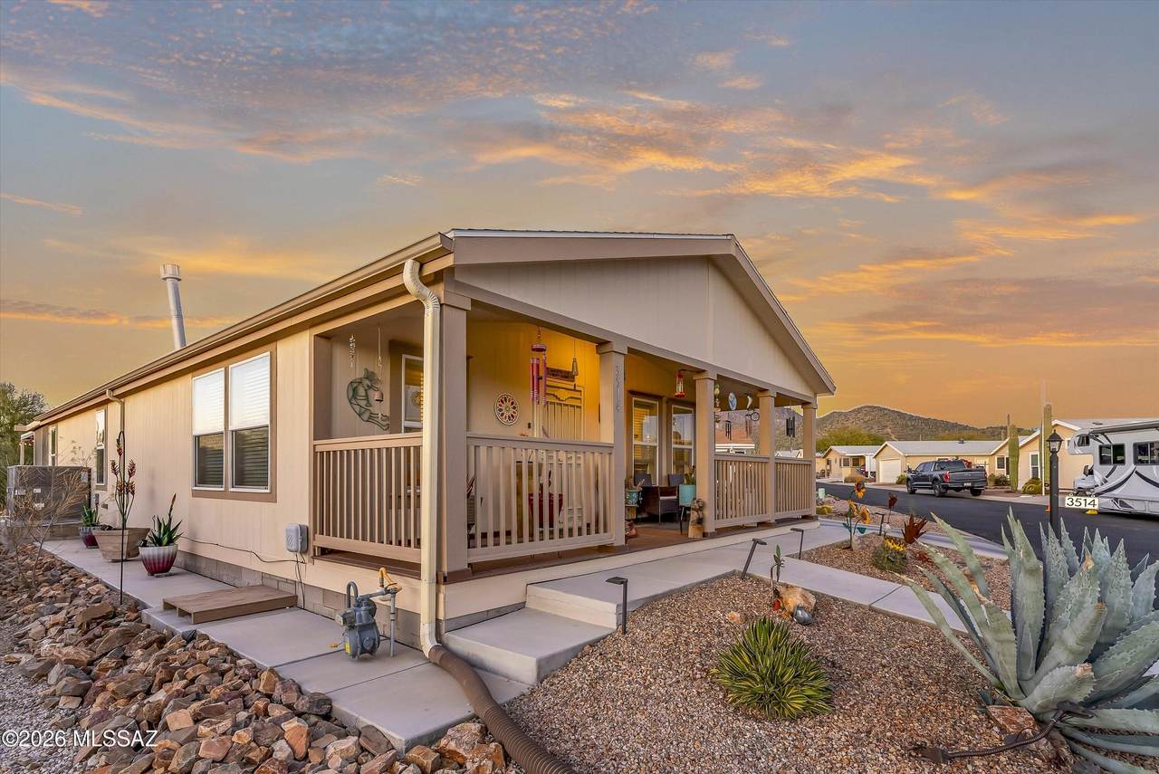 3514 Rose Gold Avenue - Photo 1