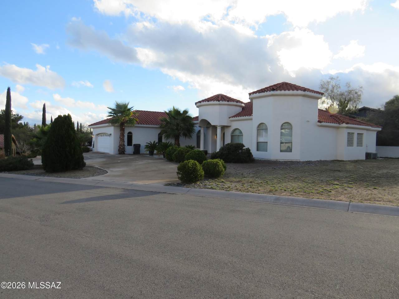 1806 Sunset Drive - Photo 1