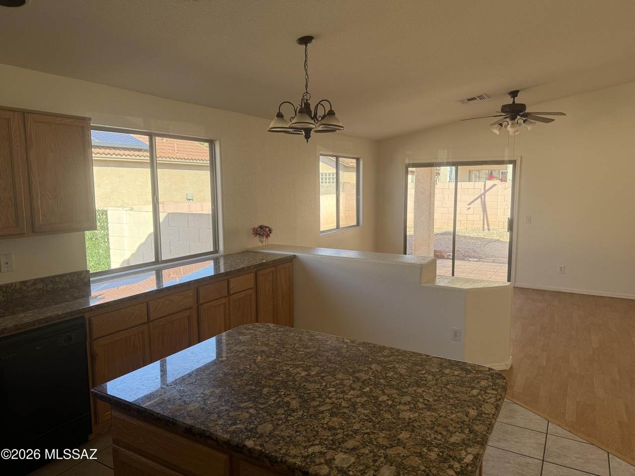 https://bt-photos.global.ssl.fastly.net/tucson/1280_boomver_1_22603870-2.jpg