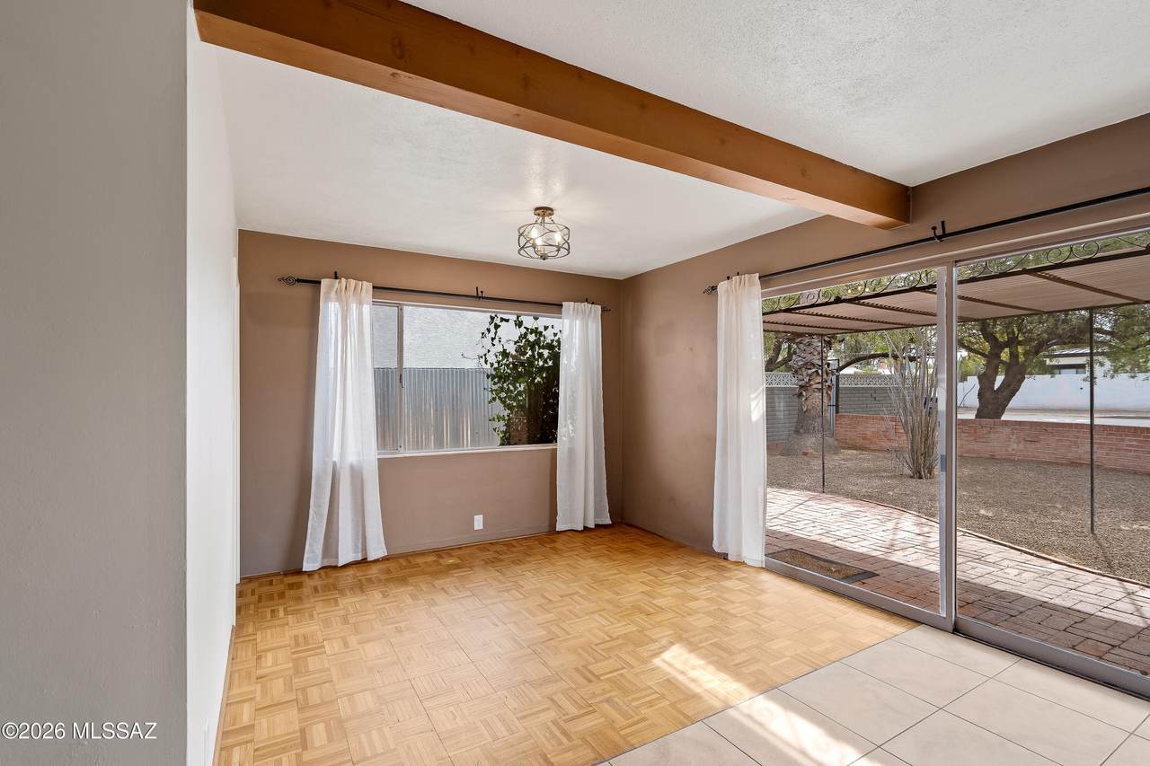 https://bt-photos.global.ssl.fastly.net/tucson/1280_boomver_1_22603910-2.jpg