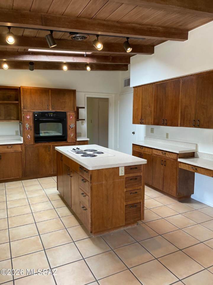 https://bt-photos.global.ssl.fastly.net/tucson/1280_boomver_1_22604032-2.jpg