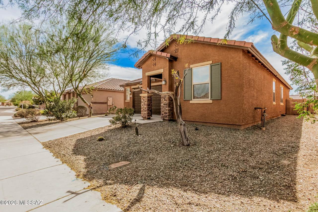 https://bt-photos.global.ssl.fastly.net/tucson/1280_boomver_1_22604119-2.jpg