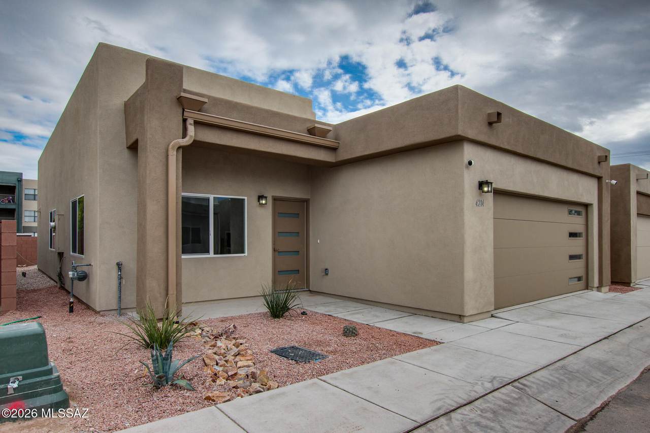4214 Lulu Court - Photo 1
