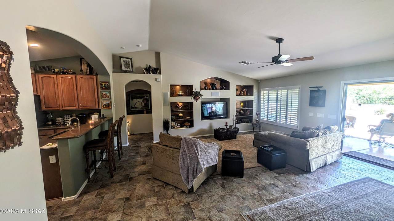 https://bt-photos.global.ssl.fastly.net/tucson/1280_boomver_1_22604422-2.jpg