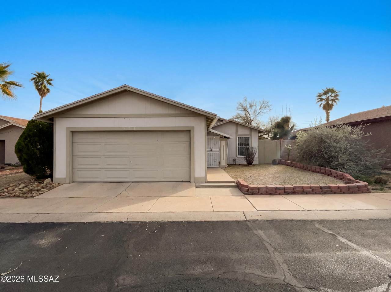 1943 Southbrooke Circle - Photo 1