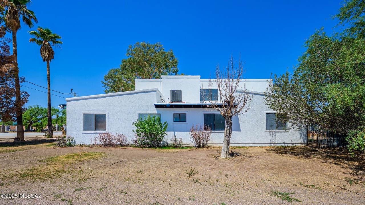 960 Via Puebla - Photo 1