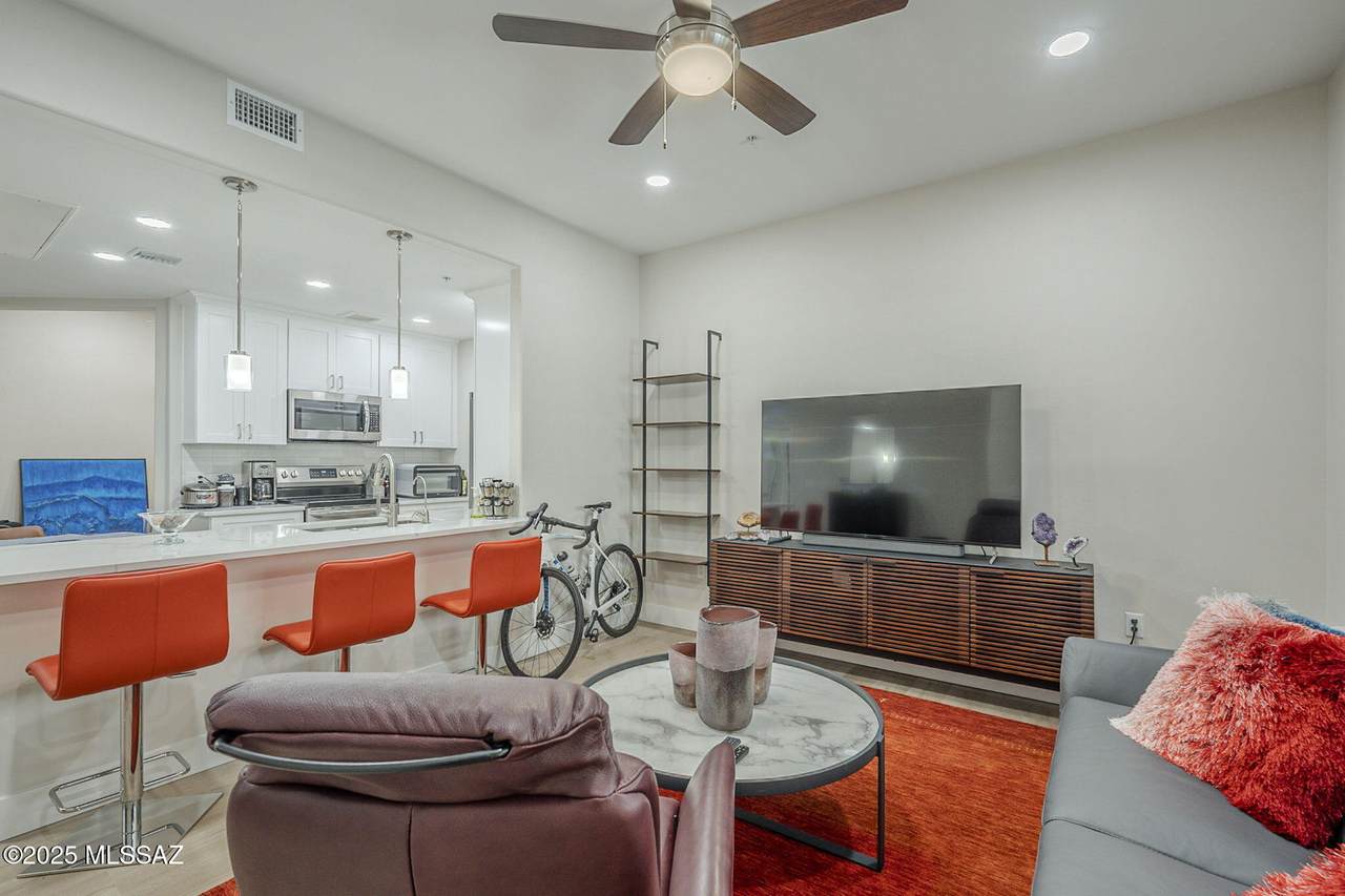 2038 River Road - Photo 1