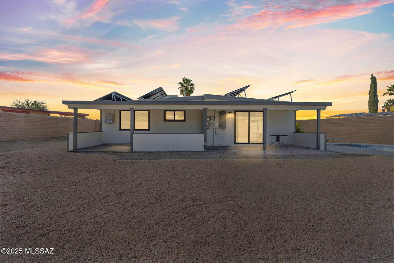 2515 Kevin Drive - Photo 1