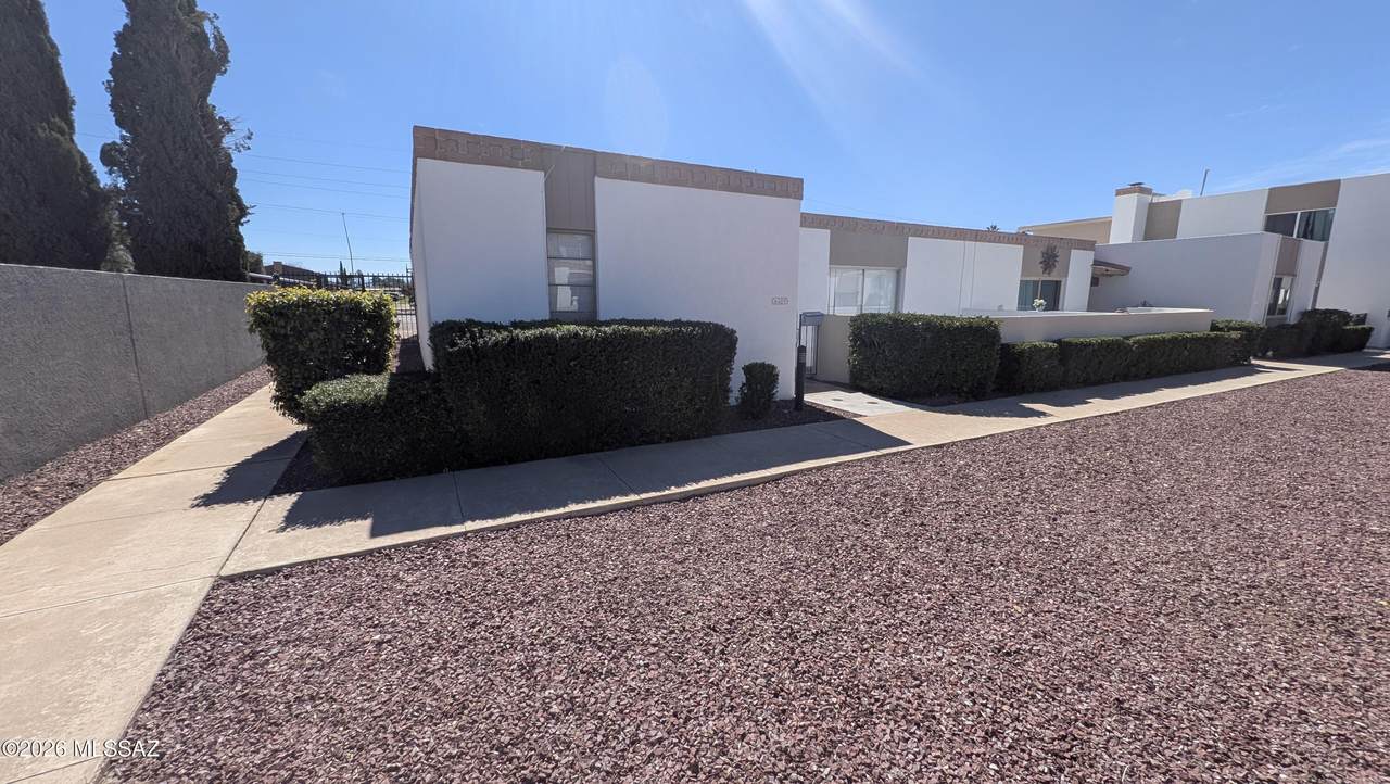 6539 Golf Links Road - Photo 1