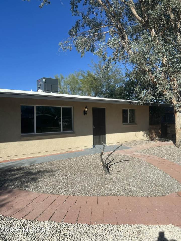 4441 4th Street - Photo 1
