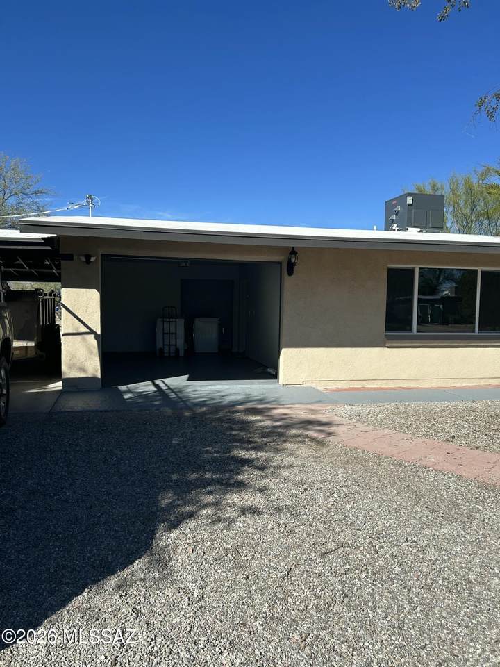 https://bt-photos.global.ssl.fastly.net/tucson/1280_boomver_1_22605803-2.jpg