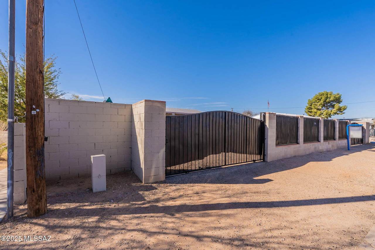 https://bt-photos.global.ssl.fastly.net/tucson/1280_boomver_1_22605817-2.jpg
