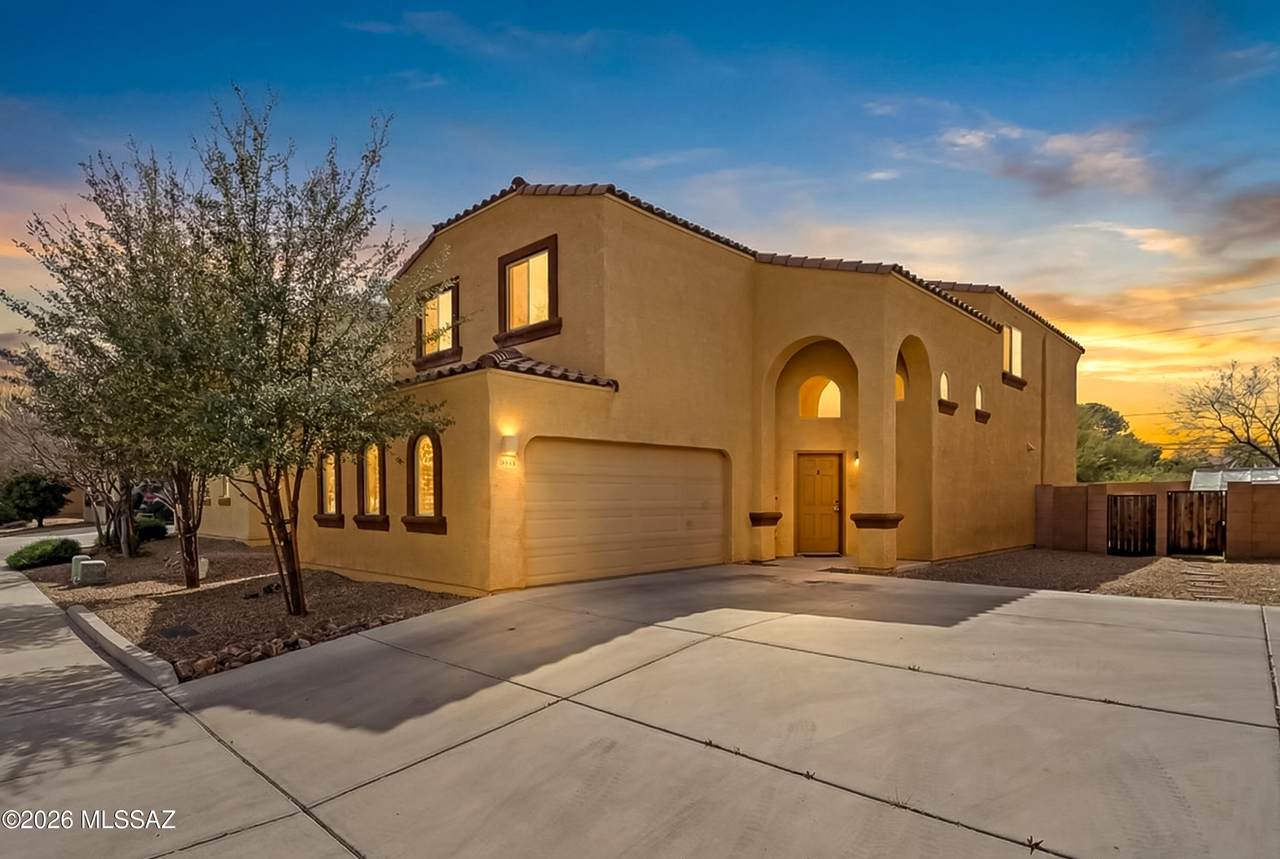 8878 Abrams Loop - Photo 1